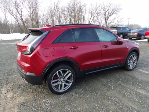 Used 2021 Cadillac XT4 Sport image 4