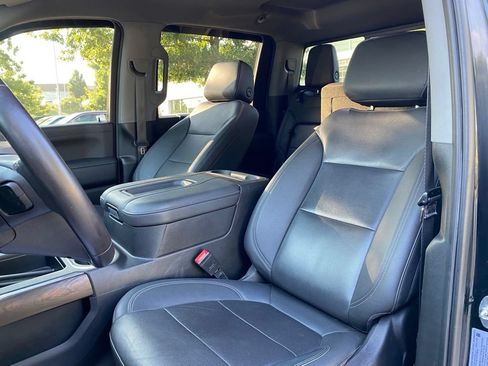 Used 2022 GMC Sierra 2500 SLT w/ SLT Premium Package AWD/4WD image 22