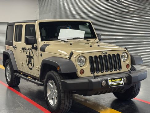 Used 2011 Jeep Wrangler Unlimited Sport image 7