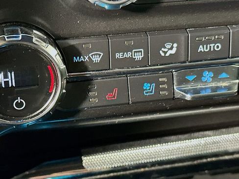 Used 2021 Ford F150 Lariat image 22