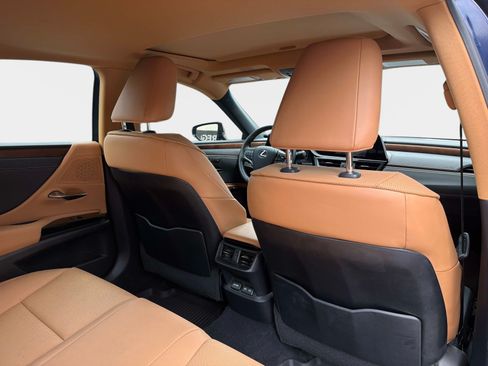 Used 2022 Lexus ES 350 w/ Premium Package FWD image 29