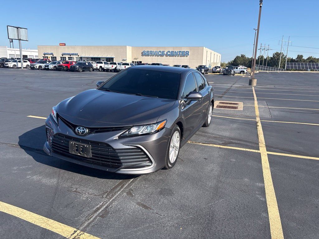 Used 2021 Toyota Camry LE FWD image 6
