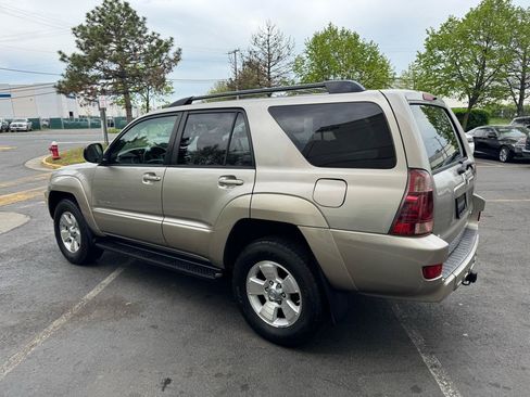 Used 2004 Toyota 4Runner Sport AWD/4WD image 7
