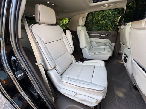 Used 2021 GMC Yukon Denali w/ Denali Ultimate Package AWD/4WD image 69