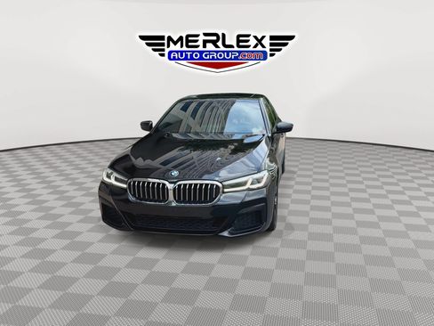 Used 2021 BMW 530i RWD image 3