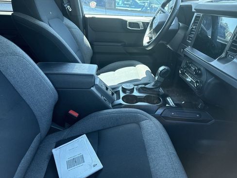 Used 2025 Ford Bronco Big Bend image 11