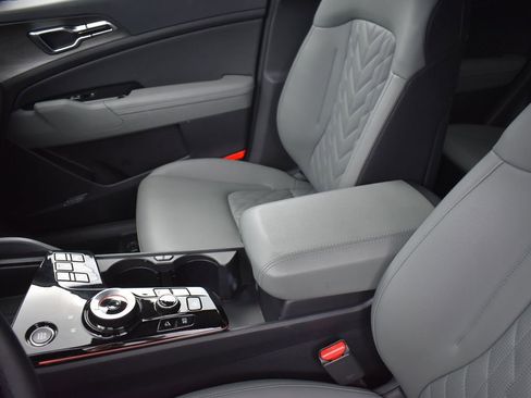 Certified 2024 Kia Sportage X-Line Prestige image 13