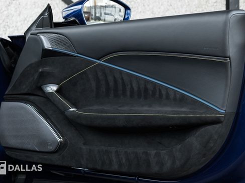 Used 2025 Ferrari Roma Spider RWD image 34