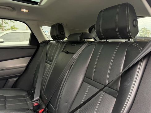 Used 2018 Land Rover Range Rover Velar S image 23