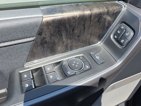 Used 2025 Ford F350 Lariat w/ Camper Package AWD/4WD image 19