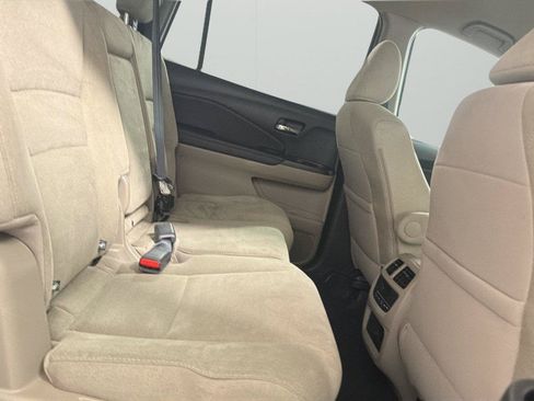 Used 2021 Honda Pilot EX image 13