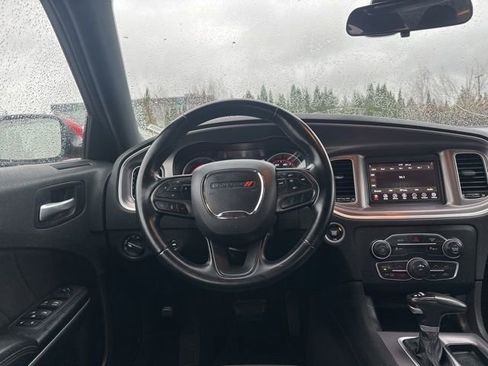 Used 2022 Dodge Charger SXT image 16
