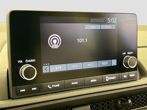 Certified 2025 Honda CR-V EX image 9