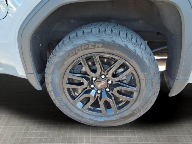 Used 2024 GMC Sierra 1500 Elevation w/ X31 Off-Road Package AWD/4WD image 13