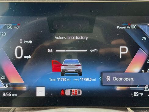 Used 2025 BMW 760i xDrive w/ Executive Package AWD/4WD image 14