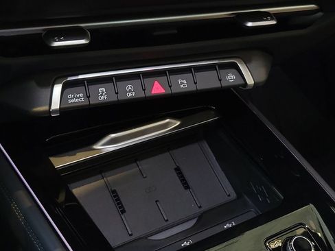 New 2026 Audi Q3 quattro 2.0T AWD/4WD image 13