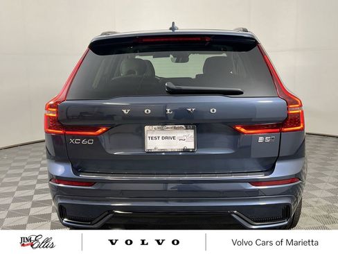 New 2026 Volvo XC60 B5 Ultra w/ Protection Package Premier image 7