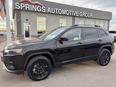 Used 2023 Jeep Cherokee Altitude Lux