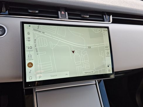 New 2025 Land Rover Range Rover Evoque S image 15