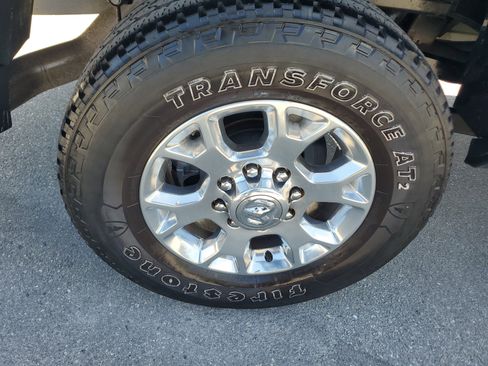 Used 2024 RAM 2500 Laramie image 10