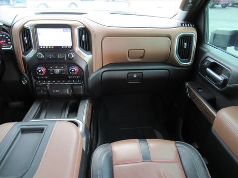 Used 2021 Chevrolet Silverado 3500 High Country w/ Z71 Off-Road Package image 15