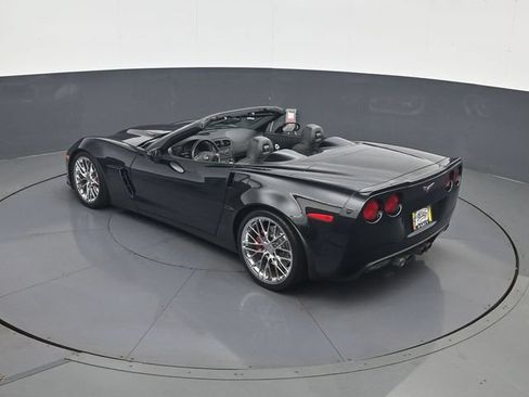 Used 2013 Chevrolet Corvette 427 w/ 1SB Preferred Equipment Group RWD image 18