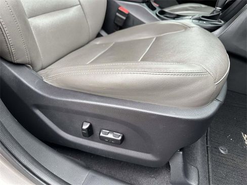 Used 2018 Hyundai Santa Fe Sport image 25