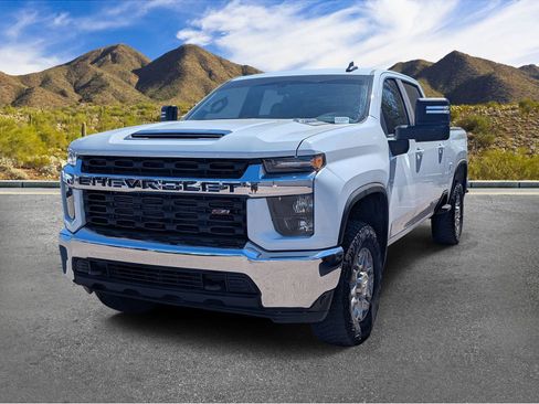 Used 2021 Chevrolet Silverado 2500 LT w/ Z71 Off-Road Package AWD/4WD image 2