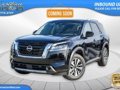 Used 2025 Nissan Pathfinder SL