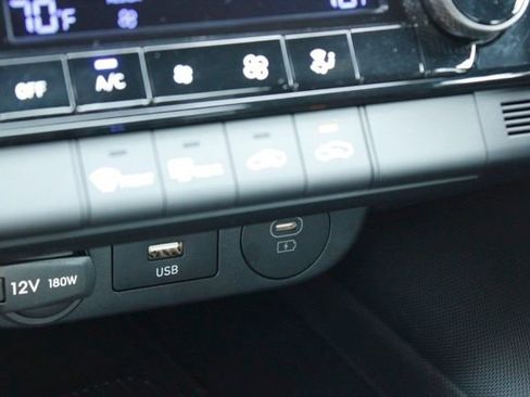 Certified 2025 Hyundai Elantra Sport FWD image 24