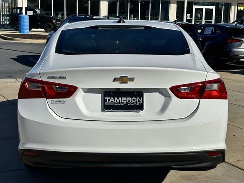 Used 2023 Chevrolet Malibu LS image 3