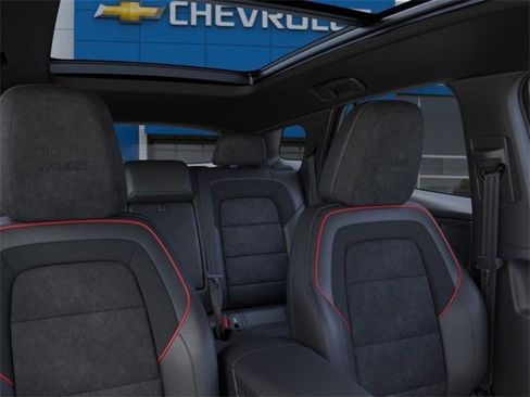 New 2025 Chevrolet Blazer EV RS image 24