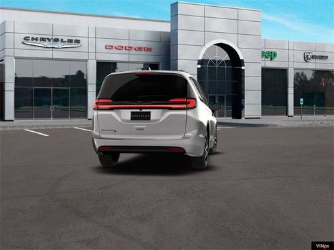 New 2026 Chrysler Pacifica Select w/ S Appearance Package image 14