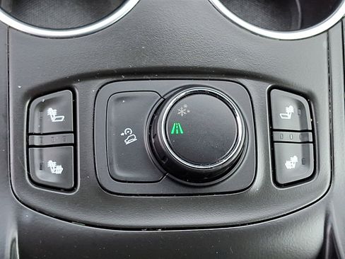 Used 2019 GMC Terrain SLE w/ Driver Convenience Package FWD image 24