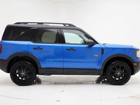Used 2025 Ford Bronco Sport Badlands AWD/4WD image 3
