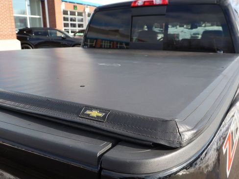 Used 2017 Chevrolet Silverado 1500 LTZ Z71 w/ LTZ Plus Package image 37