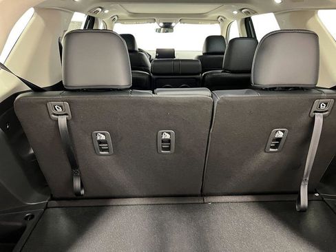 New 2025 Honda Pilot Touring image 35