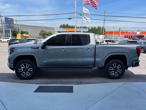 Used 2024 GMC Sierra 1500 AT4 w/ Technology Package AWD/4WD image 6