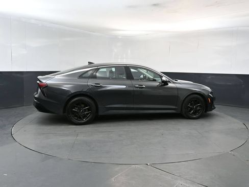 Used 2025 Kia K5 LXS FWD image 6