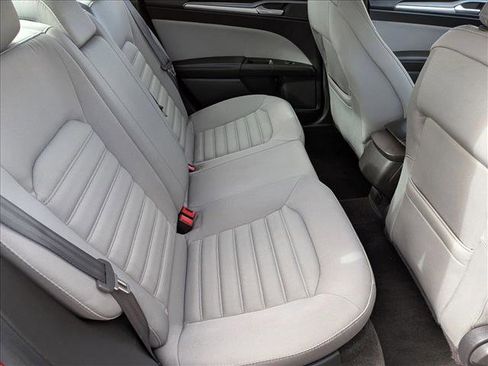 Used 2015 Ford Fusion S image 18