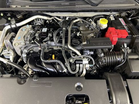 Used 2024 Nissan Sentra SV FWD image 11