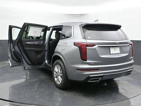 New 2025 Cadillac XT6 Luxury image 50