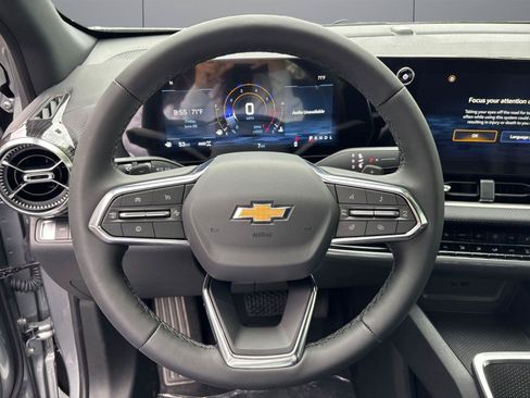 New 2026 Chevrolet Equinox LT w/ Convenience Package II AWD/4WD image 11