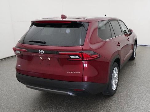 New 2026 Toyota Grand Highlander Platinum image 8