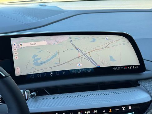 New 2026 Cadillac Optiq Luxury 2 image 4