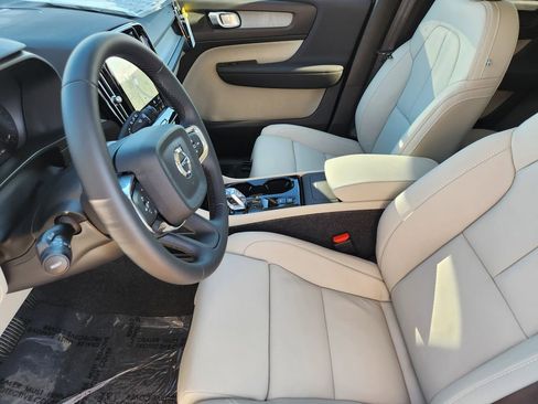 New 2026 Volvo XC40 B5 Plus w/ Protection Package Premier image 3