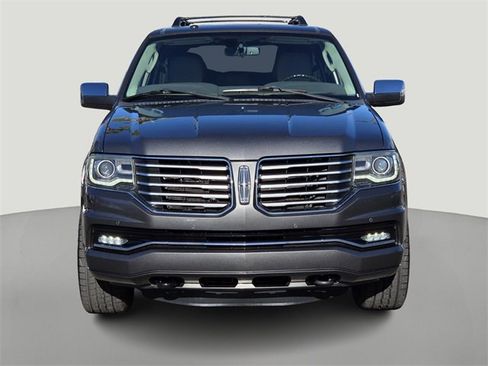 Used 2015 Lincoln Navigator 4WD image 5