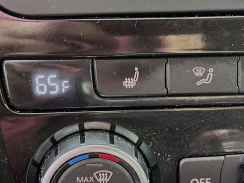 Used 2014 Volkswagen Passat TDI SEL Premium image 19