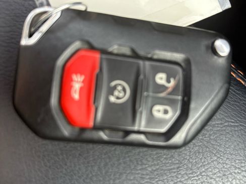 Used 2020 Jeep Gladiator Mojave image 24