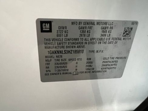 Used 2017 GMC Acadia SLT FWD image 32